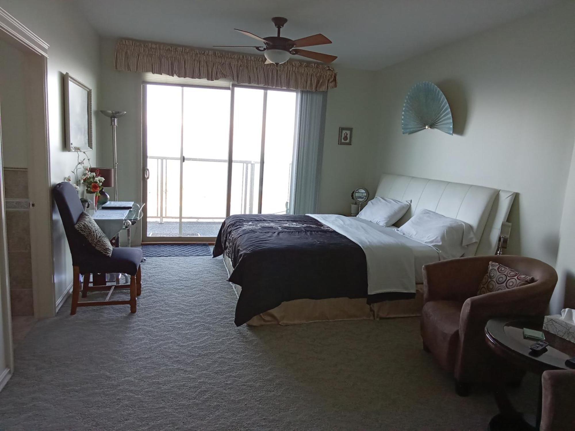 Gibralter Rock Ocean View B&B ナナイモ エクステリア 写真